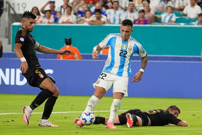 Lautaro Martínez scores second goal against Peru